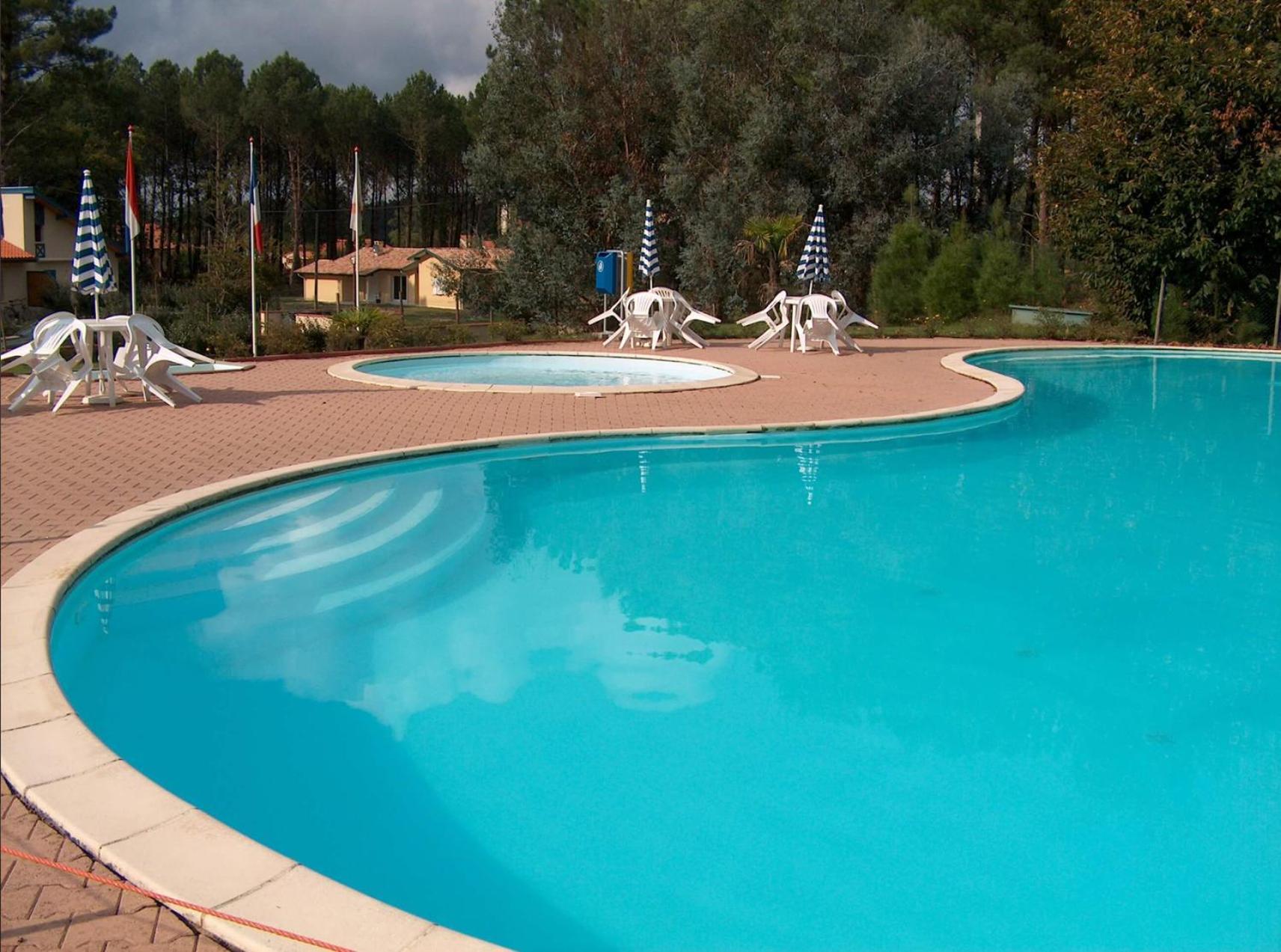 Jolie Maison De Vacances Avec Terrasse Et Jardin Saint-Julien-en-Born Exterior photo